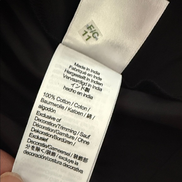 J Crew 100% Cotton Elegant Black Women's Top. Size 6. New! - Picture 12 of 12